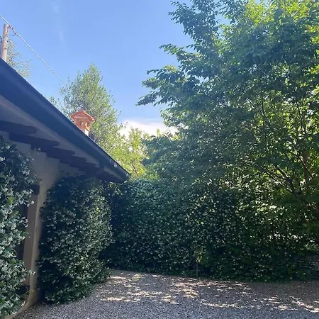 Casa Glicine Incantevole Con Camino Apartmán *