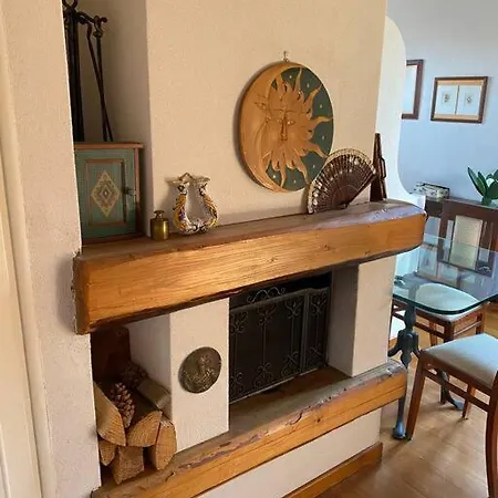 Casa Glicine Incantevole Con Camino Apartmán *